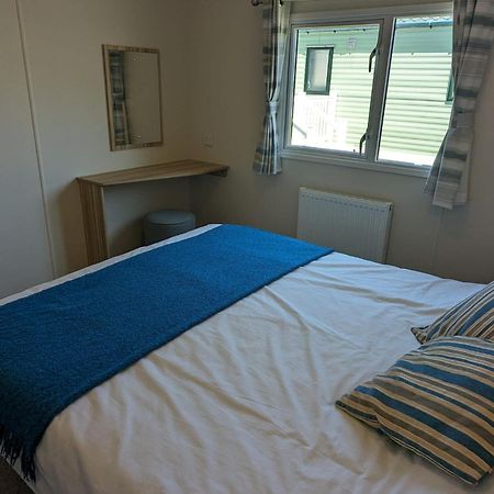 Lovely Bright Modern Caravan Swanage On Peaceful And Tranquil Holiday Park Kültér fotó